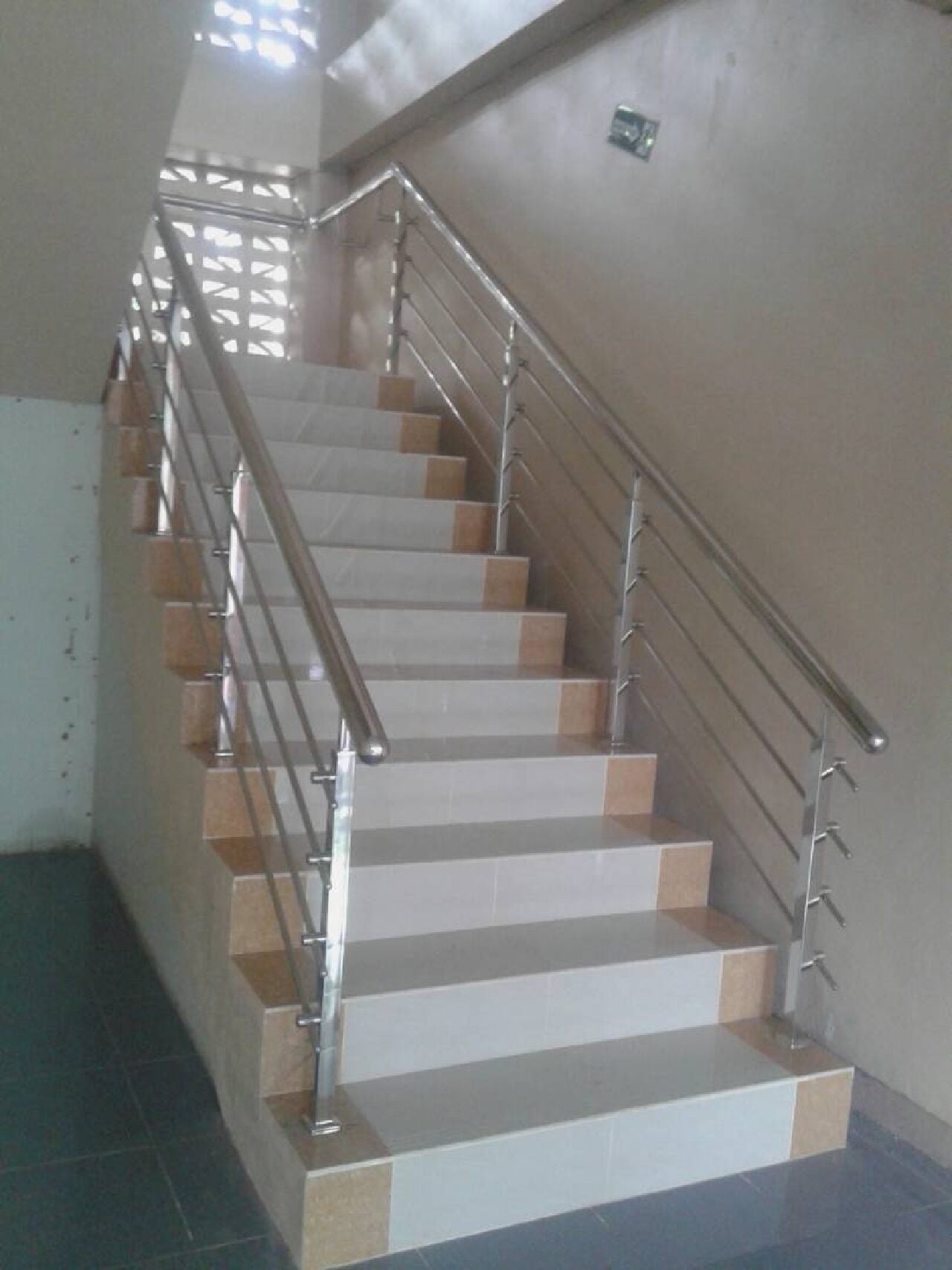 Railing Tangga Stainless Steel