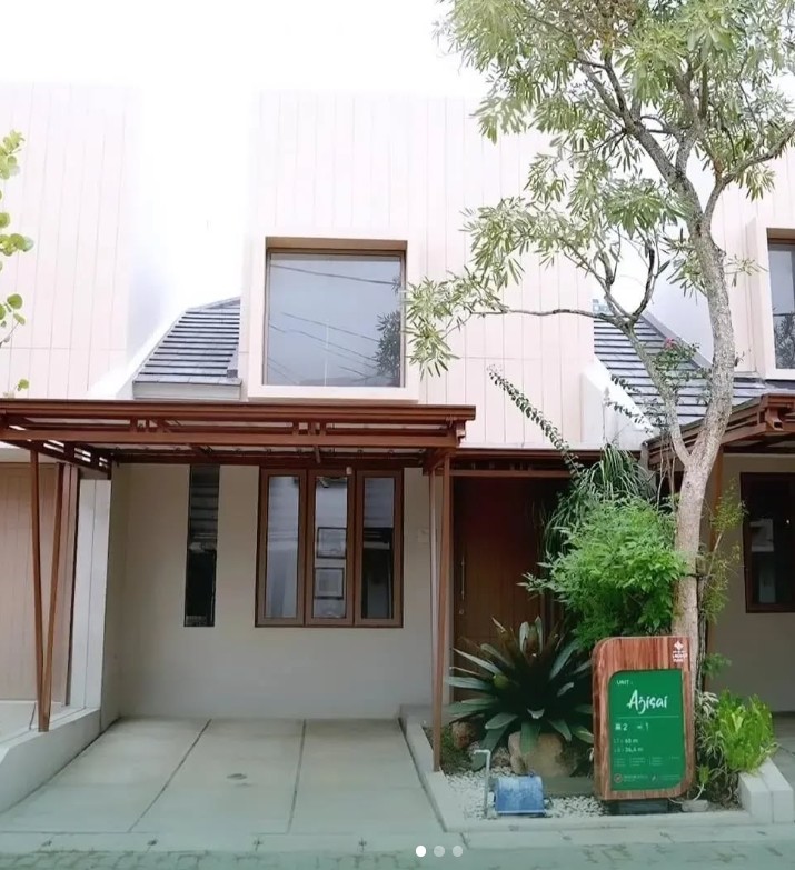 4. Desain Rumah Jepang 2 Lantai dengan Carport