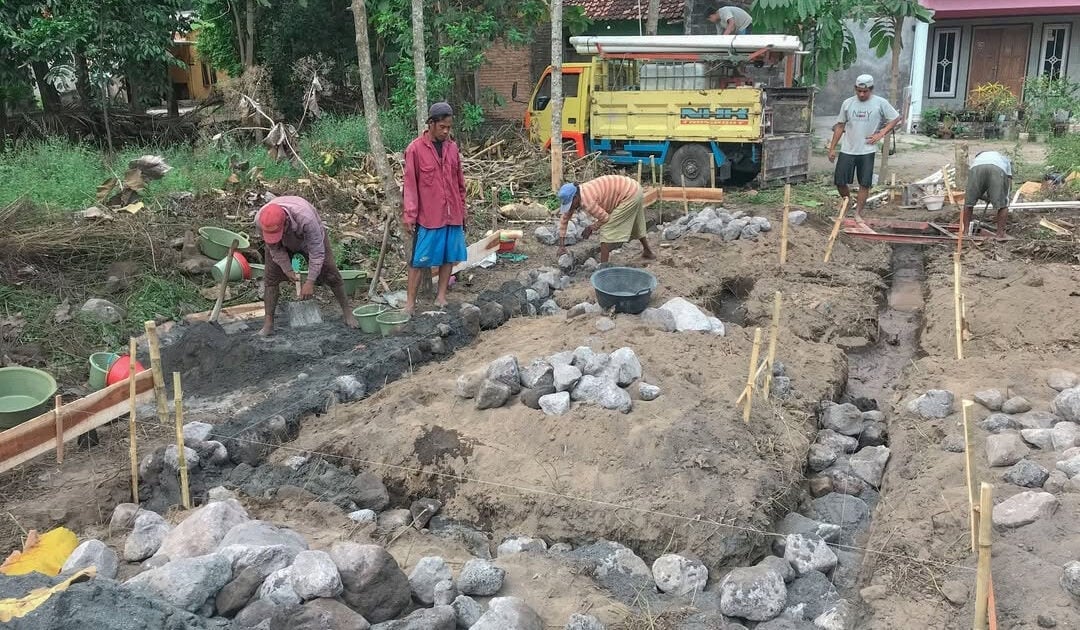 Cara Menghitung Kebutuhan Pasir untuk Pondasi Batu Kali Secara Akurat Cara Menghitung Kebutuhan Pasir untuk Pondasi Batu Kali Secara Akurat