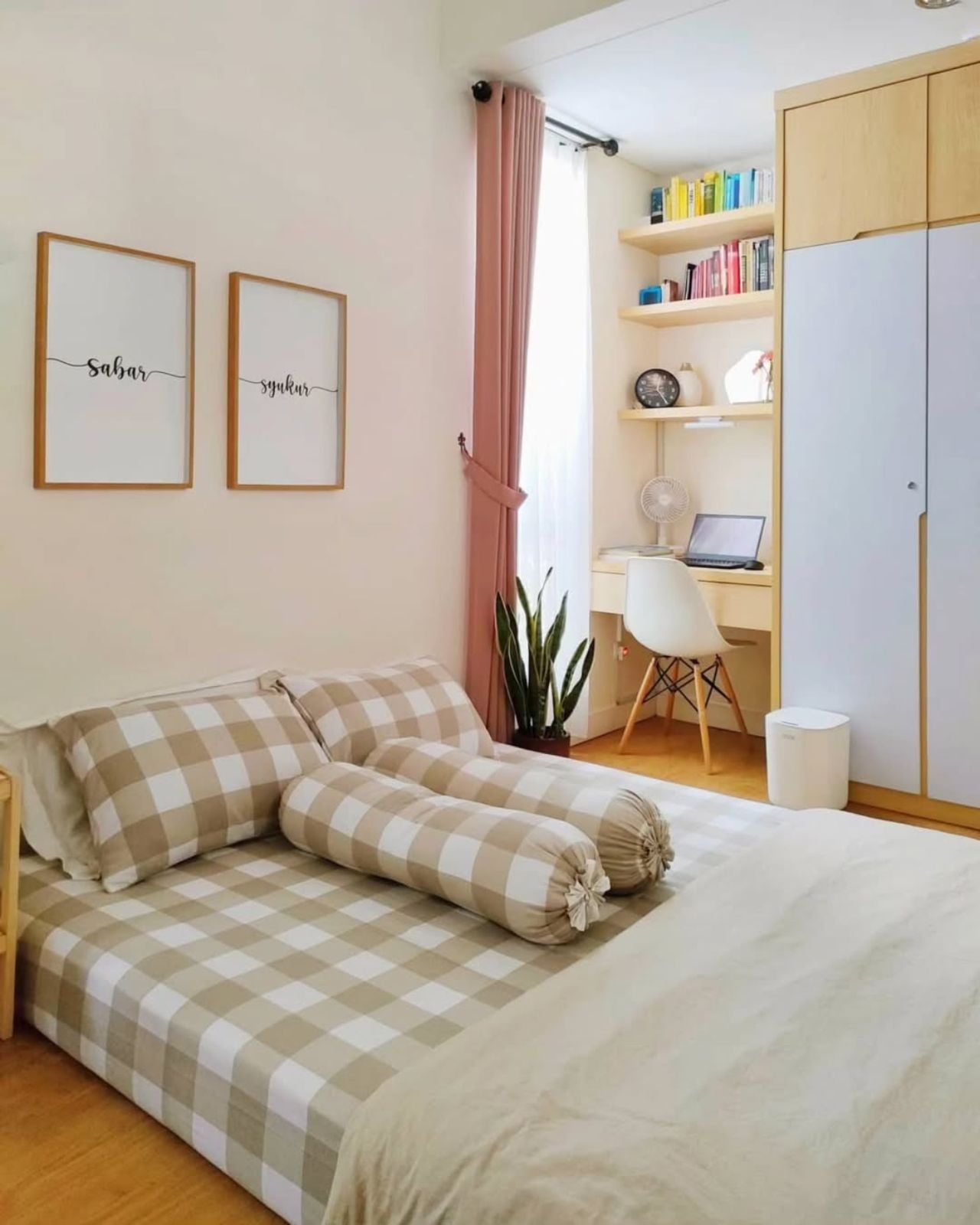 cat warna kamar tidur aesthetic
