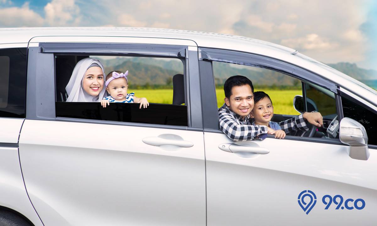 keluarga bepergian jauh