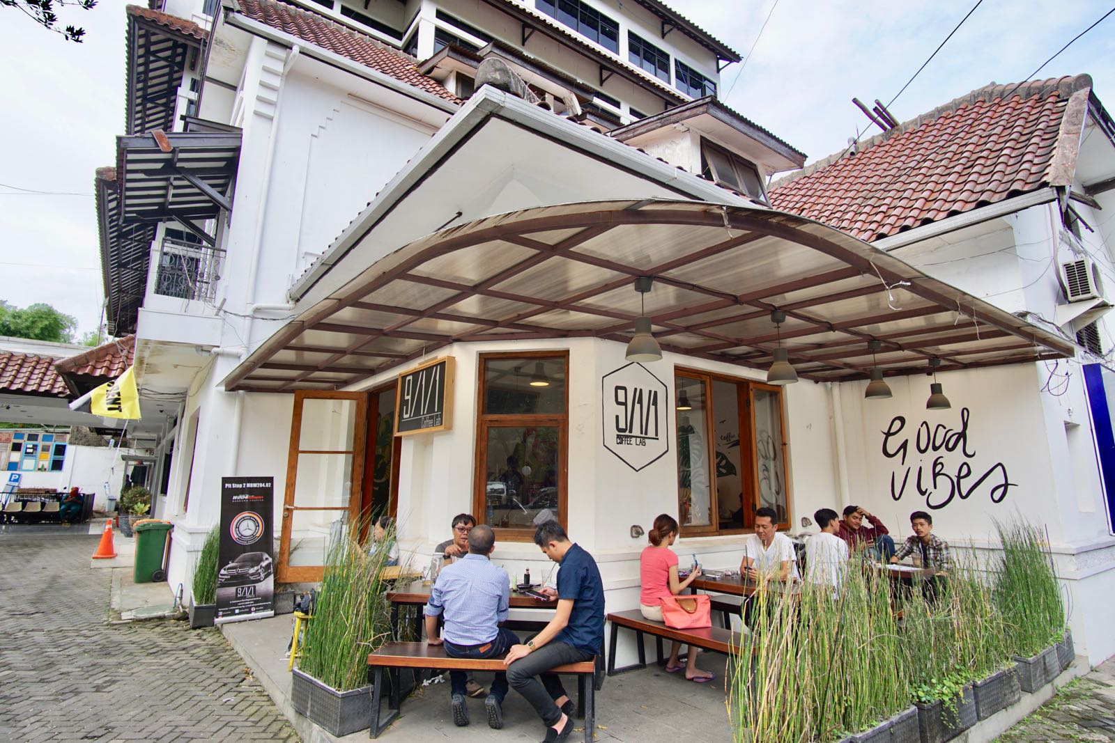 desain warung kopi