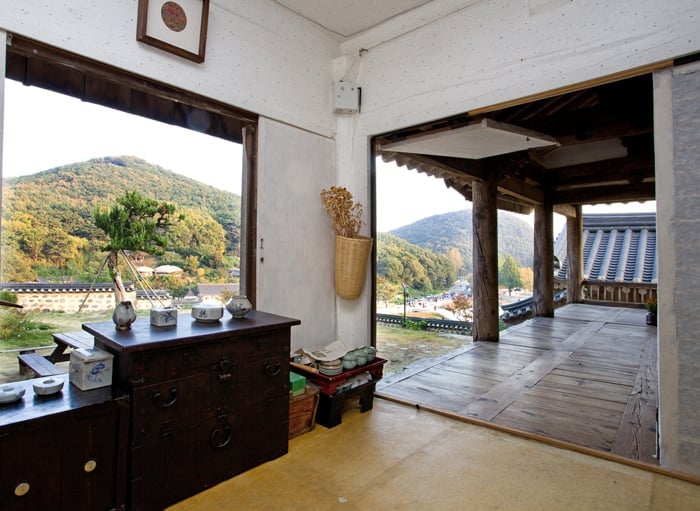 karakter rumah korea tradisional