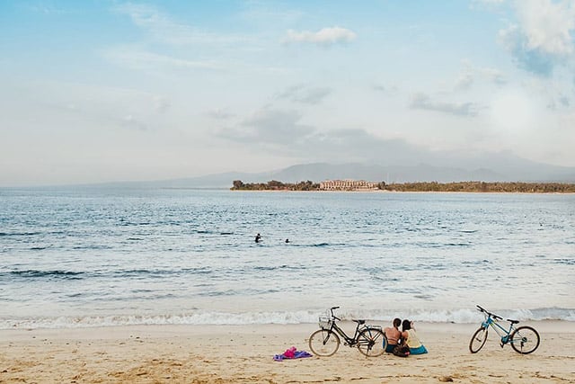 rumah dekat pantai