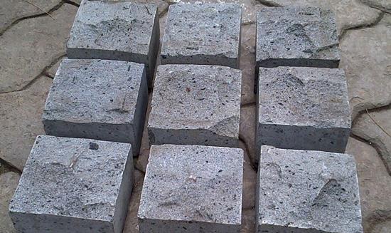 kelebihan andesite stone
