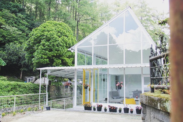 villa murah di Bandung Yellow House