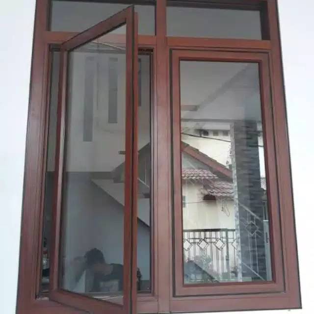 jendela kayu