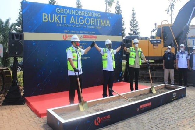 groundbreaking adalah