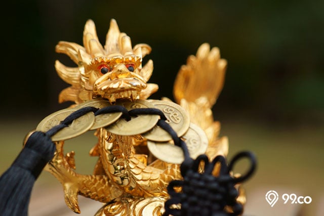 patung feng shui naga