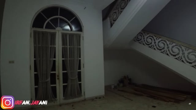 rumah kosong