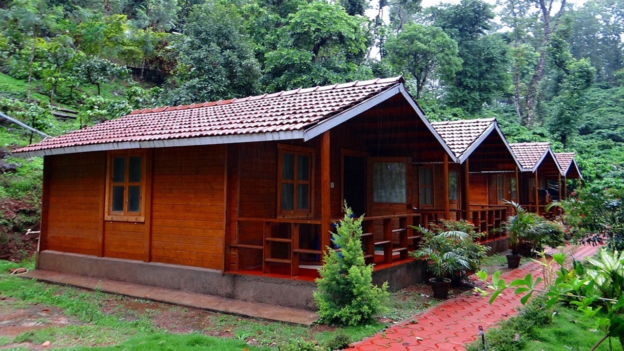 perbedaan homestay dan hotel