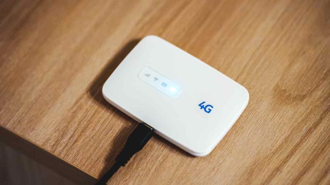 Rekomendasi Modem WiFi Portable Terbaik. Bisa Internetan Lancar di Mana Saja!