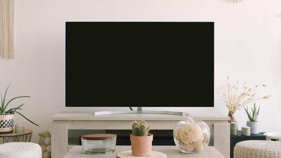 5 Rekomendasi Smart TV 43 Inch Terbaik Tahun 2025