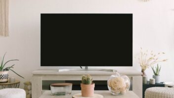 5 Rekomendasi Smart TV 43 Inch Terbaik Tahun 2025