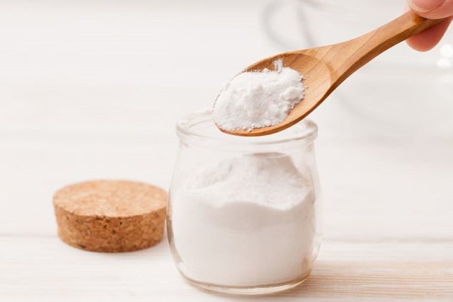 cara menghilangkan bau minyak tanah dengan baking soda