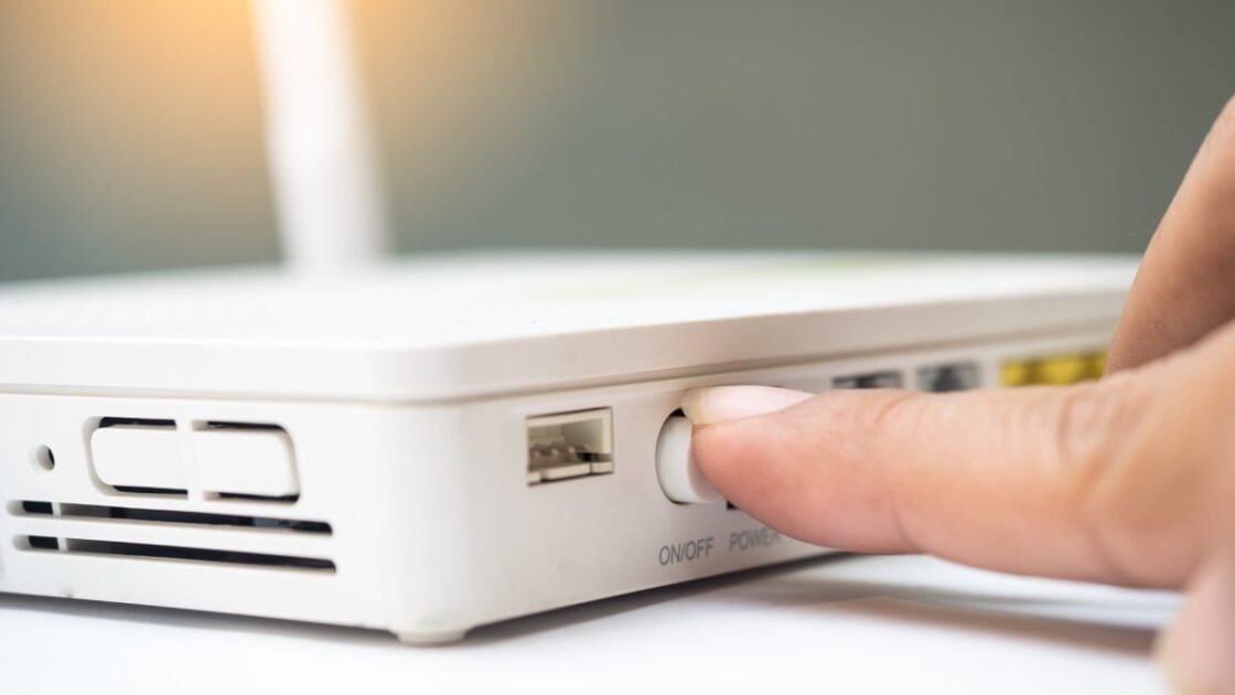 6 Cara Restart Wifi IndiHome untuk Semua Merek Modem. Tak Perlu Panggil Teknisi! 6 Cara Restart Wifi IndiHome untuk Semua Merek Modem. Tak Perlu Panggil Teknisi!