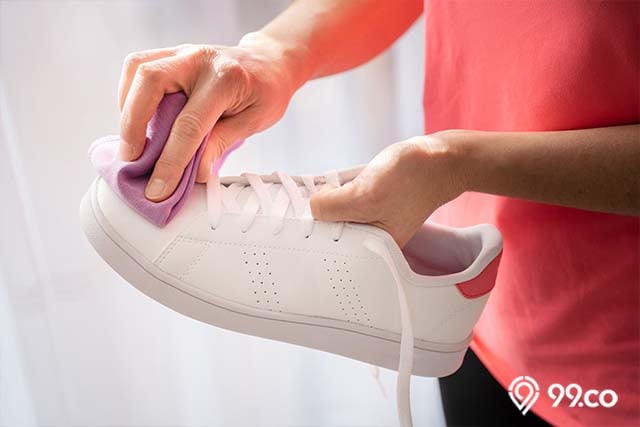 cara menyimpan sepatu agar tidak berjamur