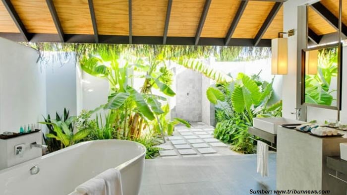 Kamar Mandi Terbuka