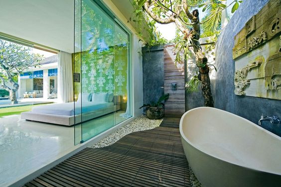 kamar mandi terbuka