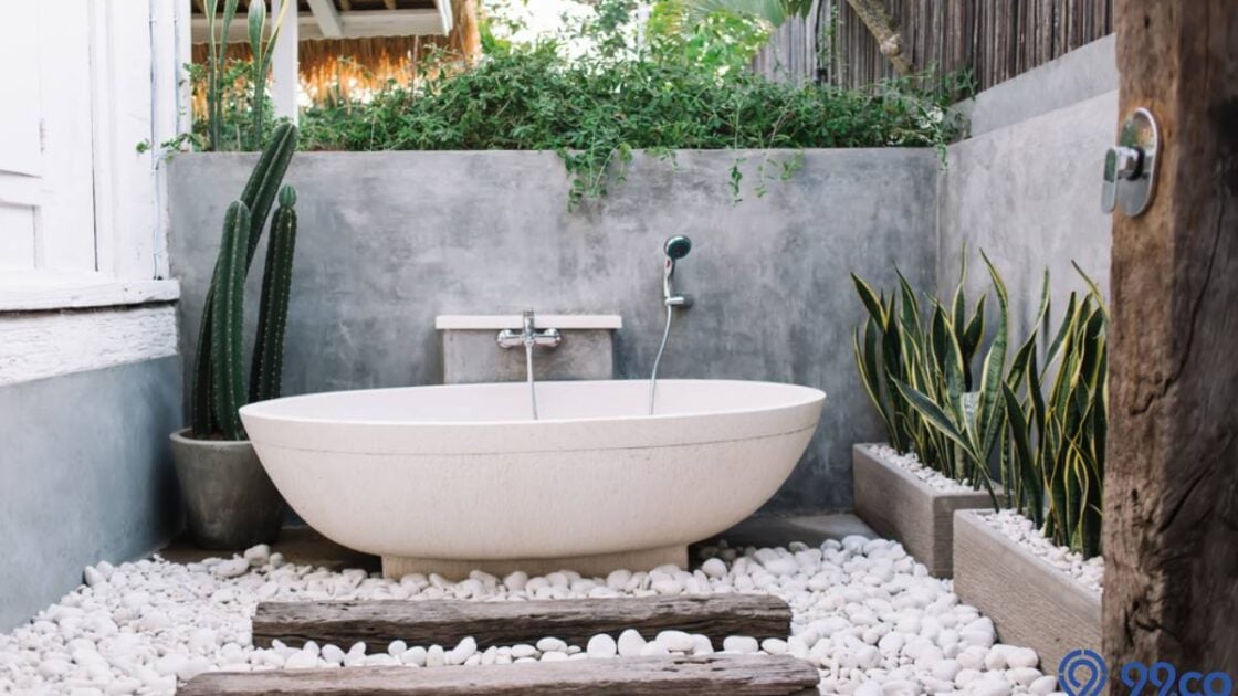 9 Inspirasi Desain Kamar Mandi Terbuka di Rumah, Berasa di Hotel Mewah! 9 Inspirasi Desain Kamar Mandi Terbuka di Rumah, Berasa di Hotel Mewah!