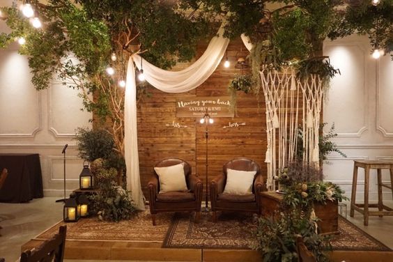 pelaminan taman dalam ruangan