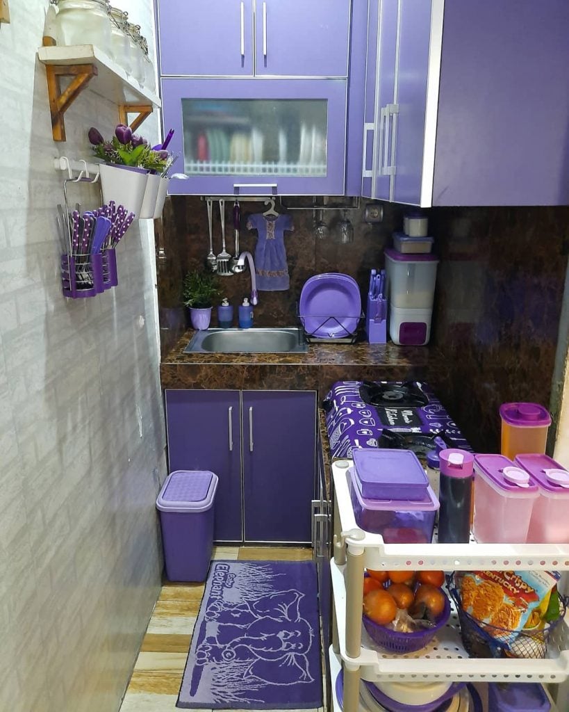 dapur warna ungu