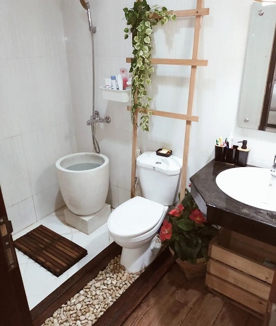 toilet seperti resort mewah
