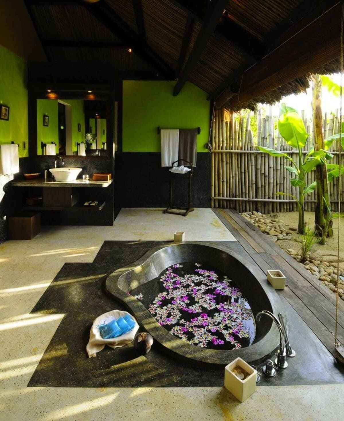 tempat membersih diri yang asri