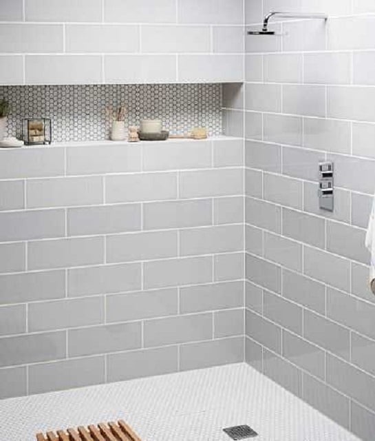 desain tempat sabun kamar mandi menjorok dengan keramik