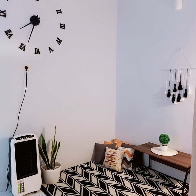 ruang tamu lesehan minimalis rumah type 36