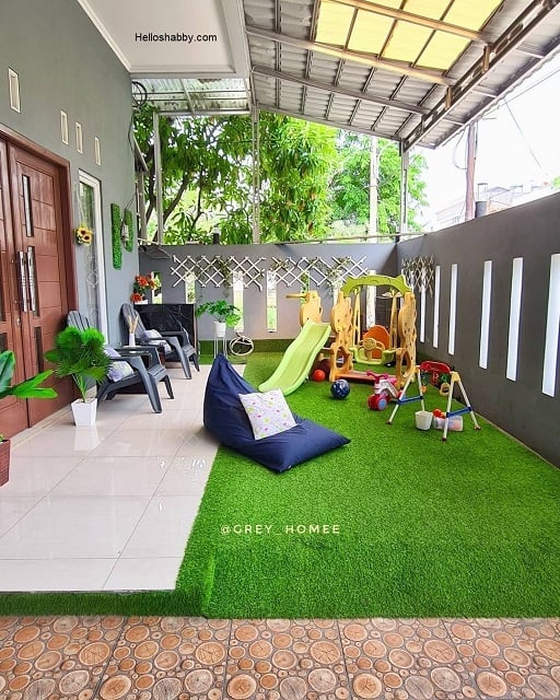 desain taman bermain anak di rumah seluncuran
