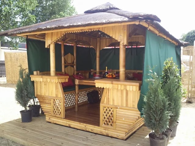 desain gazebo bambu sederhana mini bar