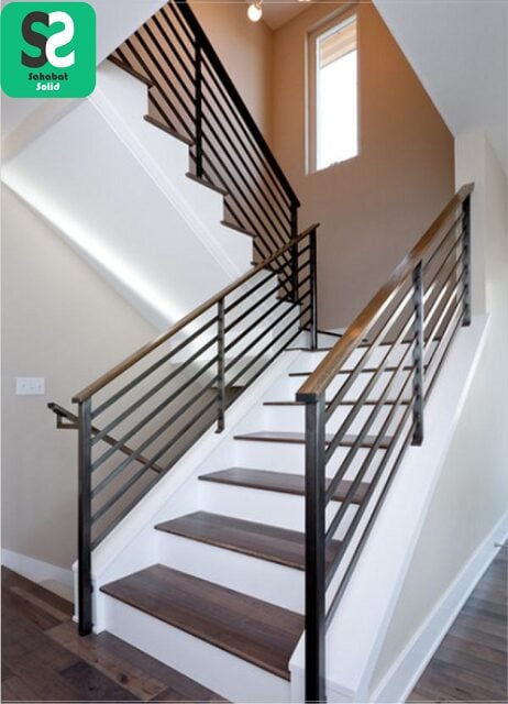 motif railing tangga besi garis horizontal