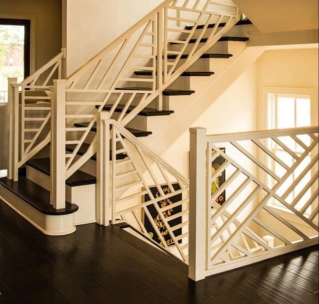 motif railing tangga besi geometris