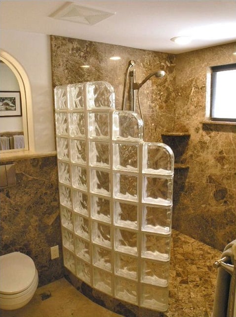 dinding glass block kamar mandi