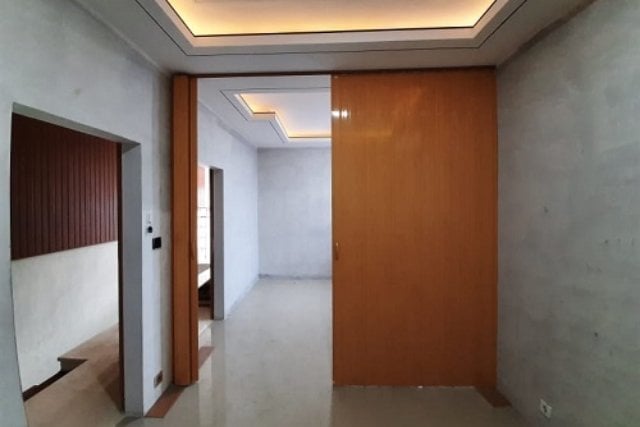 partisi geser ruang tamu pvc