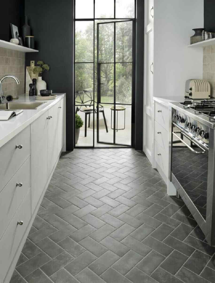 desain dapur dengan batu alam cantik