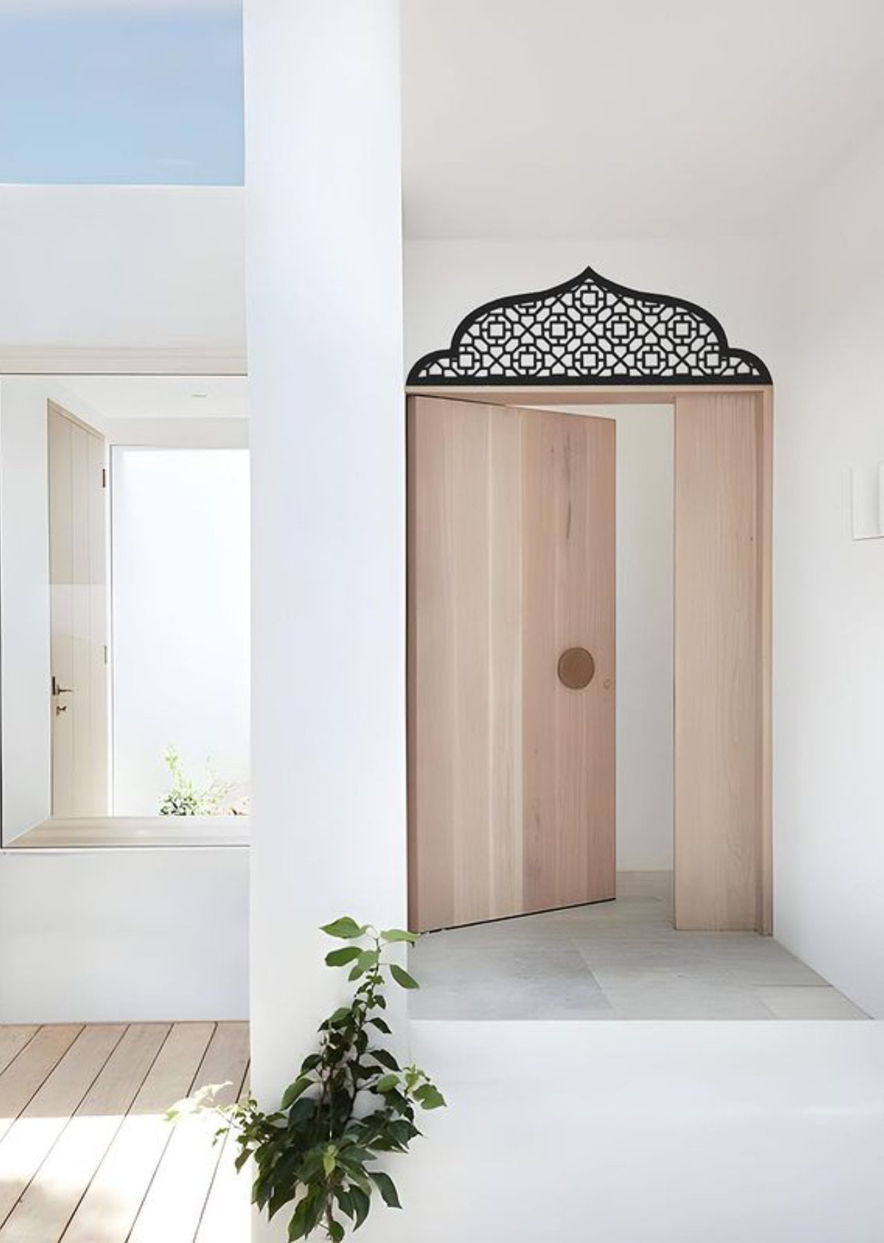 pintu mushola dalam rumah
