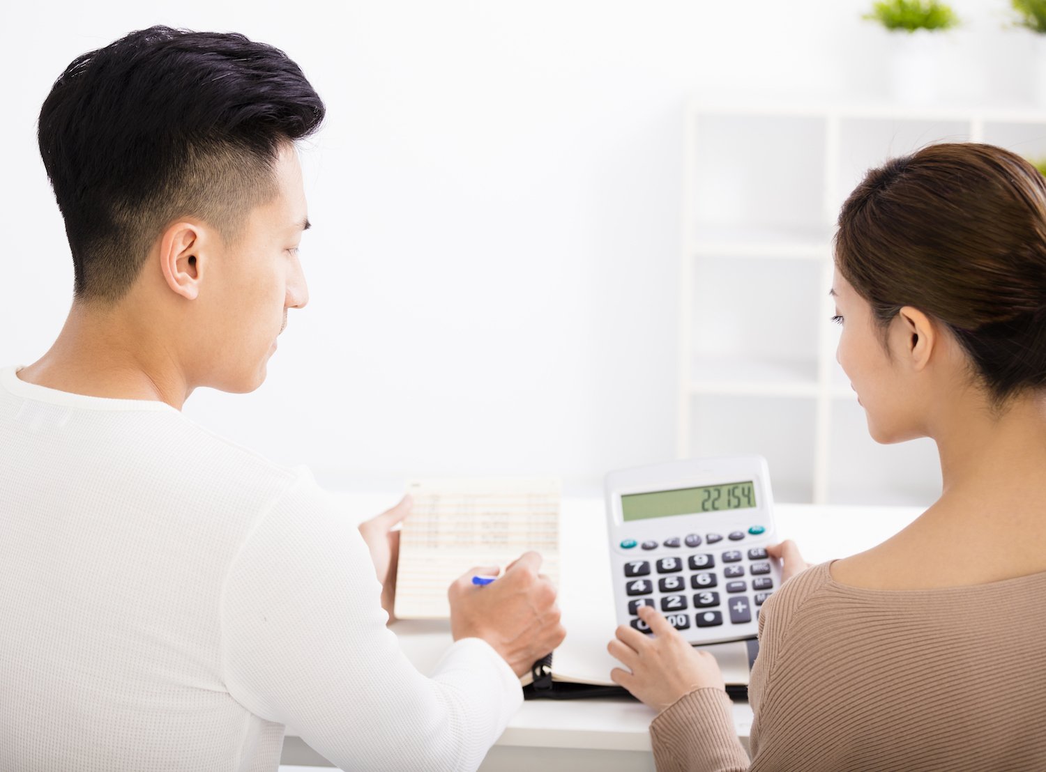 come up with a comfortable budget when buying HDB resale flat