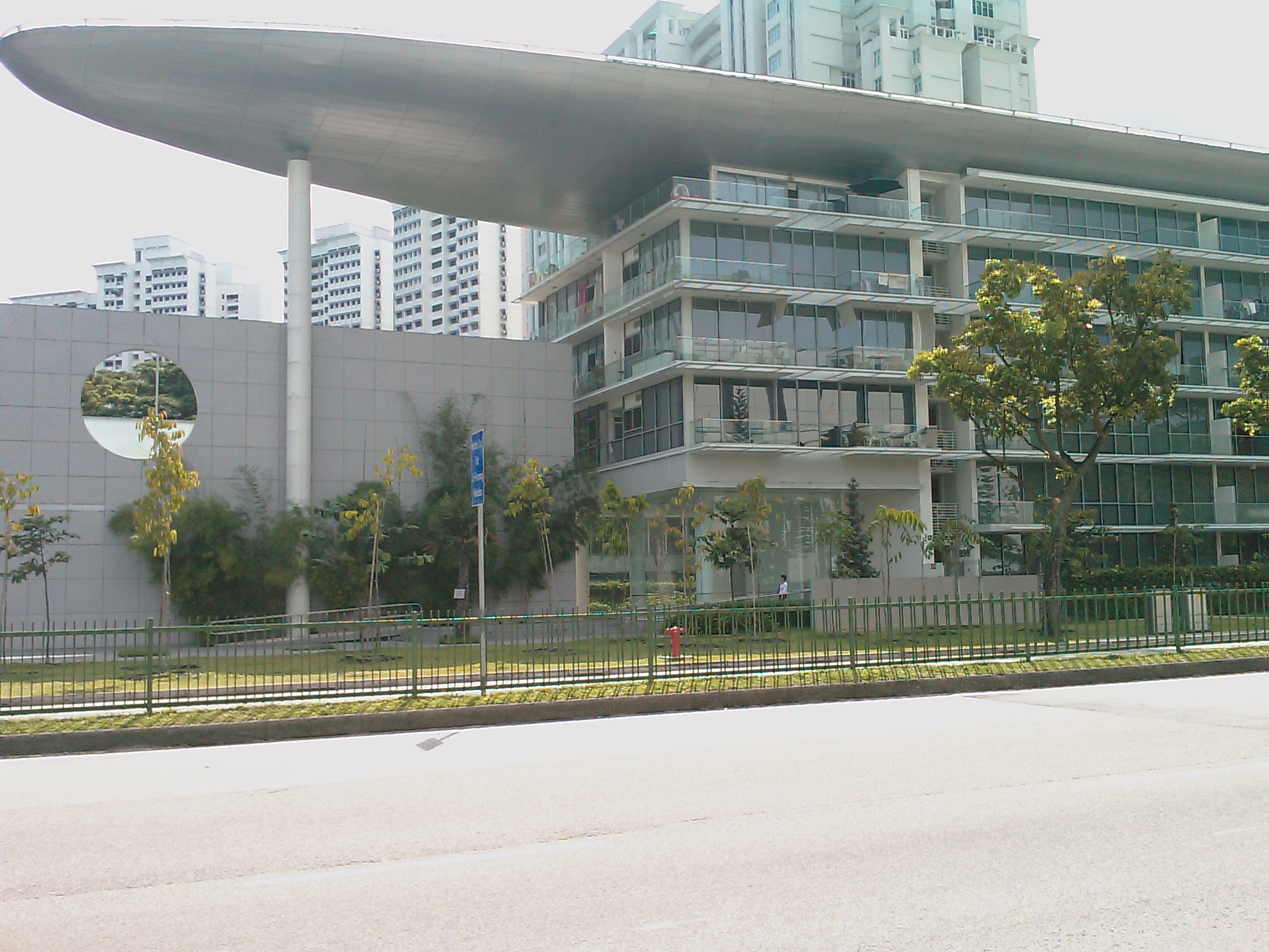 The Linear is a 999-years leasehold apartment development in District 23, minutes walk to Bukit Panjang LRT Station. It also qualifies as one of our ugly condos in Singapore