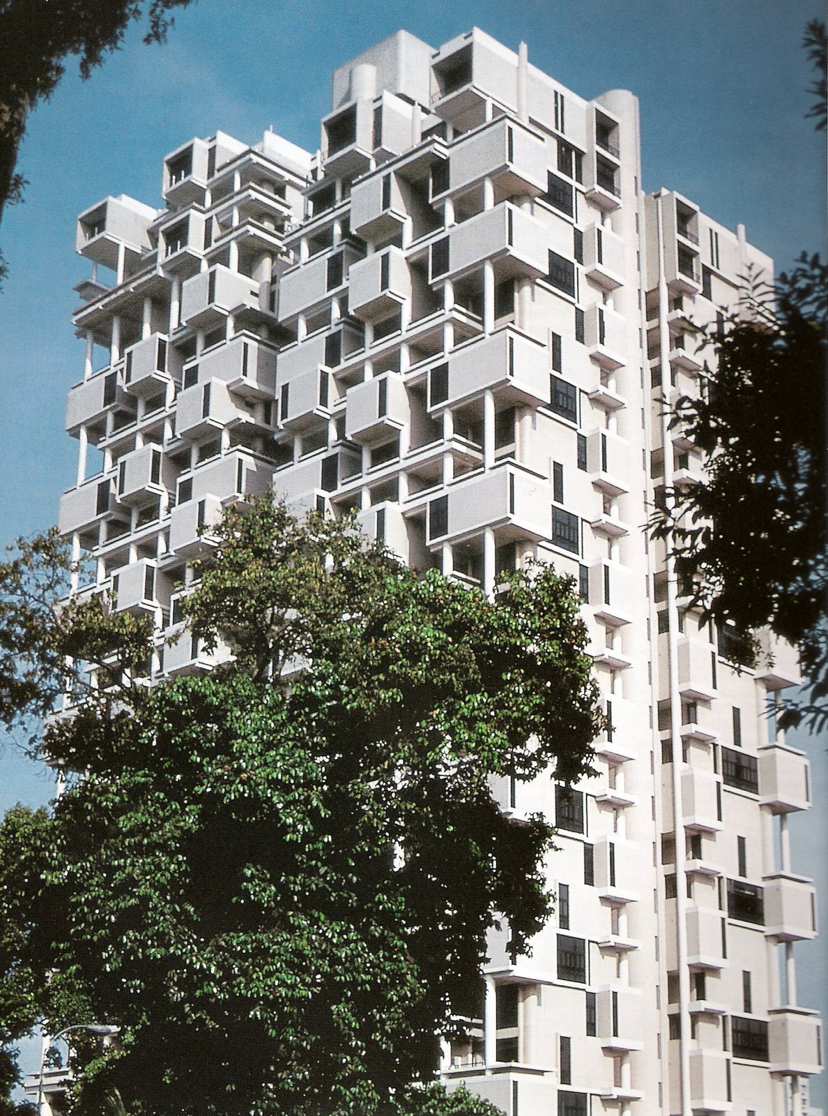 The Colonnade is located just a short walk away from shopping centres like ION Orchard and Wheelock Place