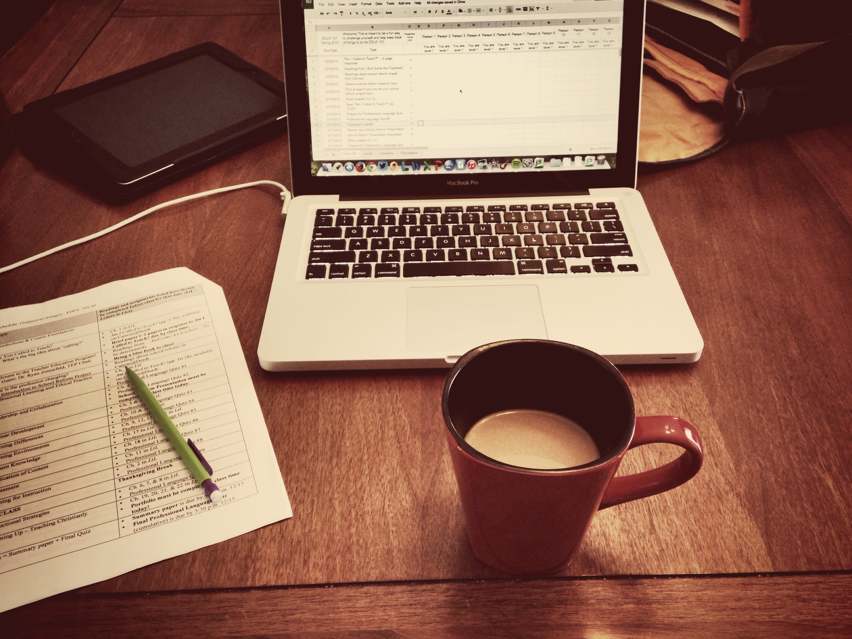 Before you set up your home office in your flat, it is best to know what are the guidelines for a HDB home business