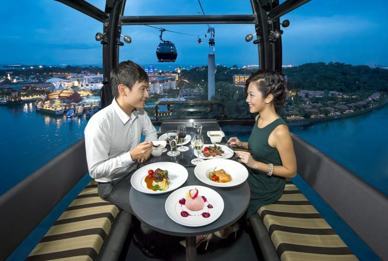 dining-on-cloud-9