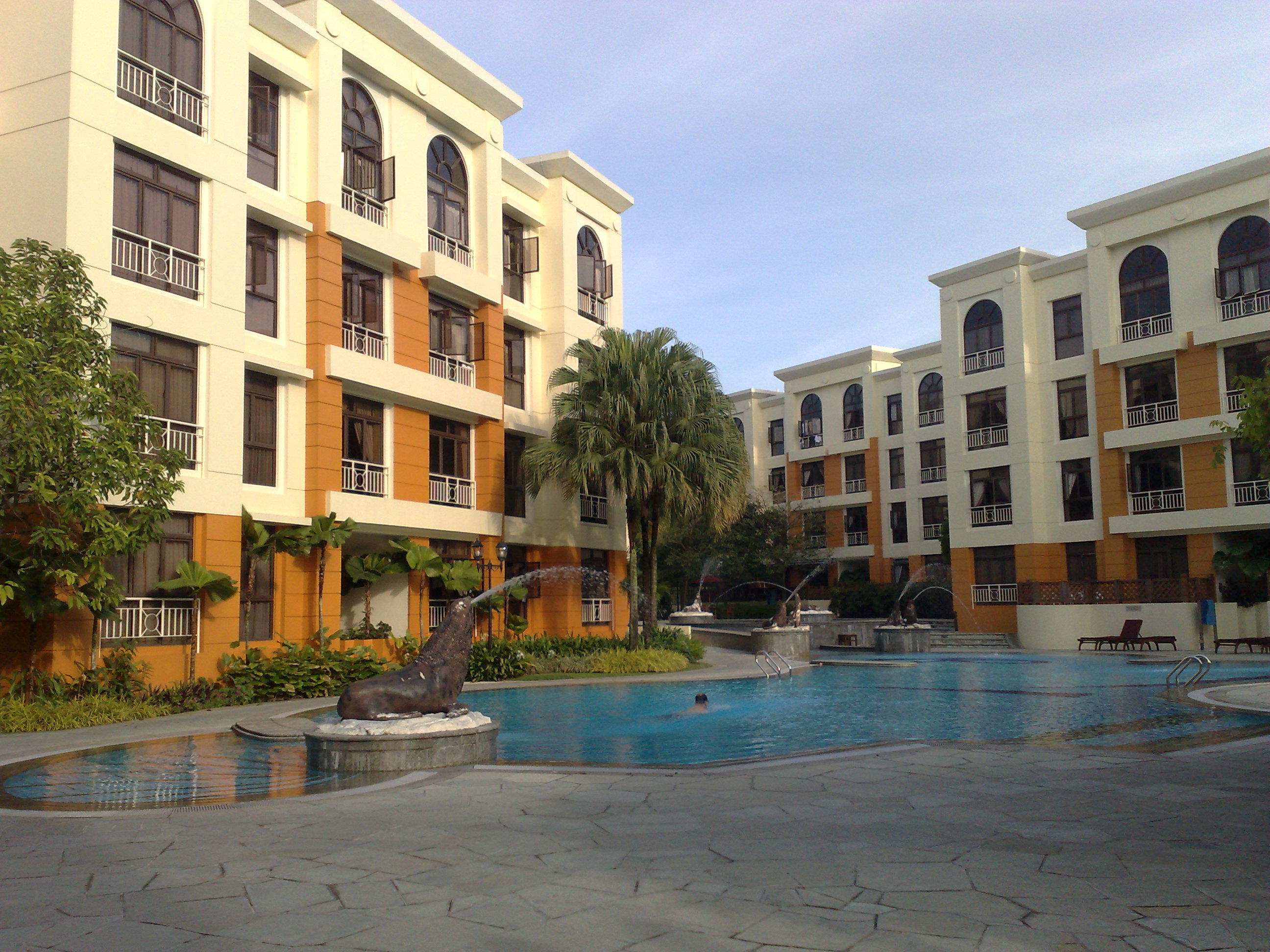 Seletaris is a freehold property along Sembawang Road in District 27