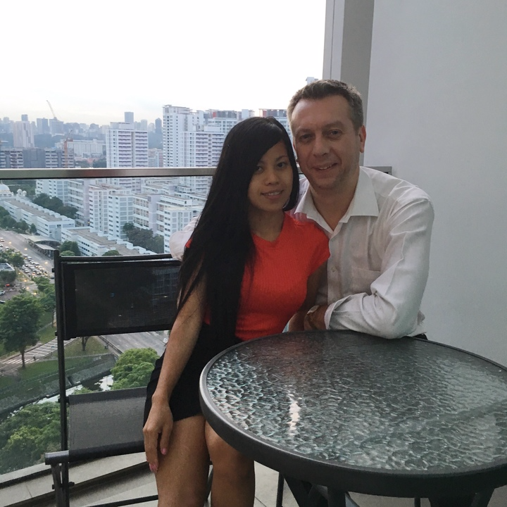 Michael found his current rental unit at Eight Riversuites with 99.co. He cites the agents' chat function as his favourite feature.