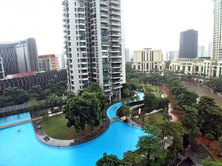 Condo sports facilities Singapore rivergate infinity pool