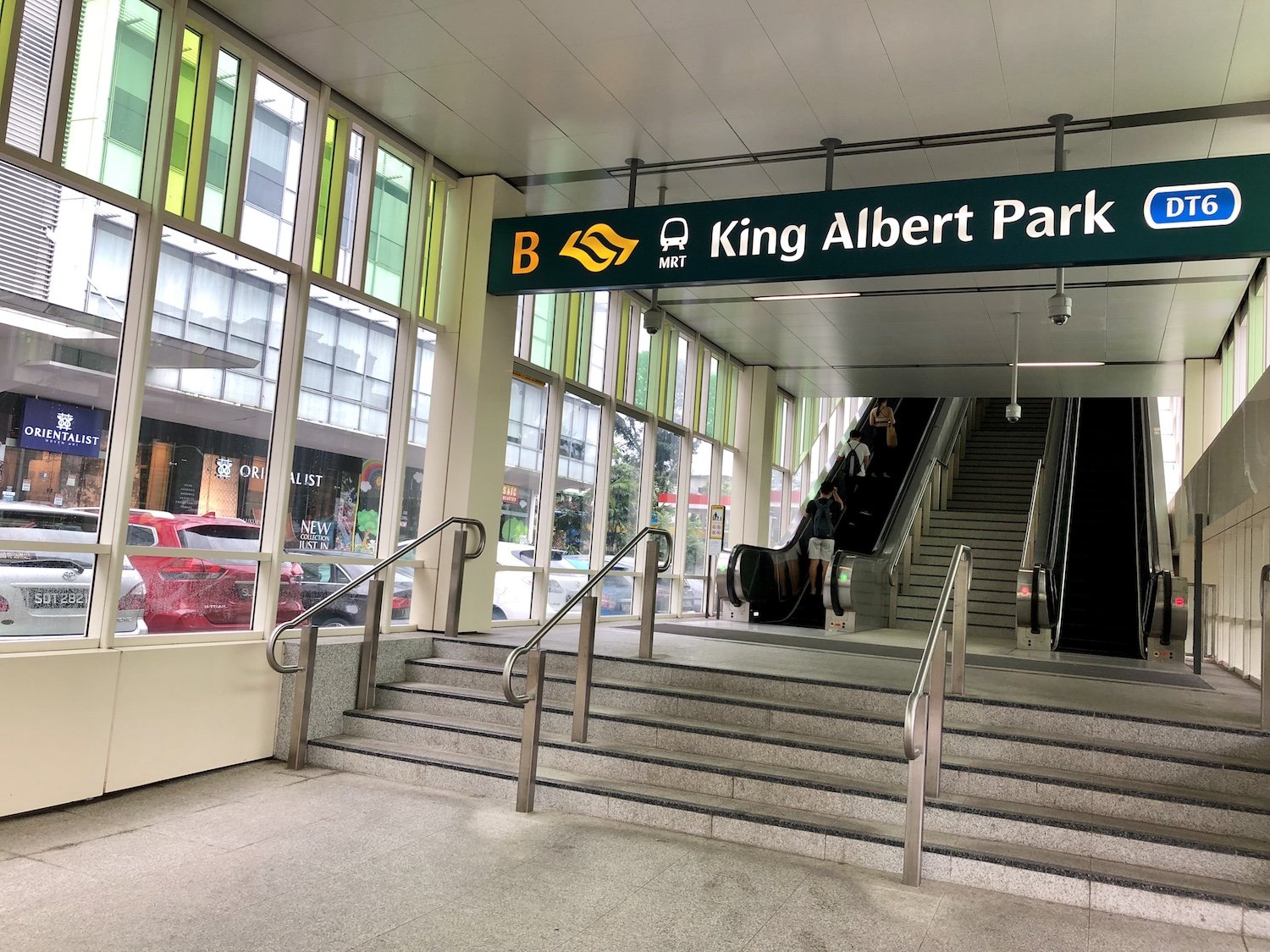 King Albert Park MRT is a five-minute walk away from Mayfair Modern