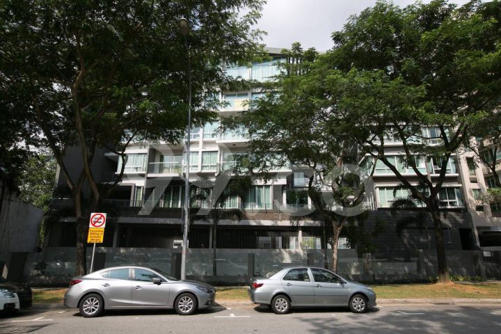 condos-shopaholics-mackenzie-88