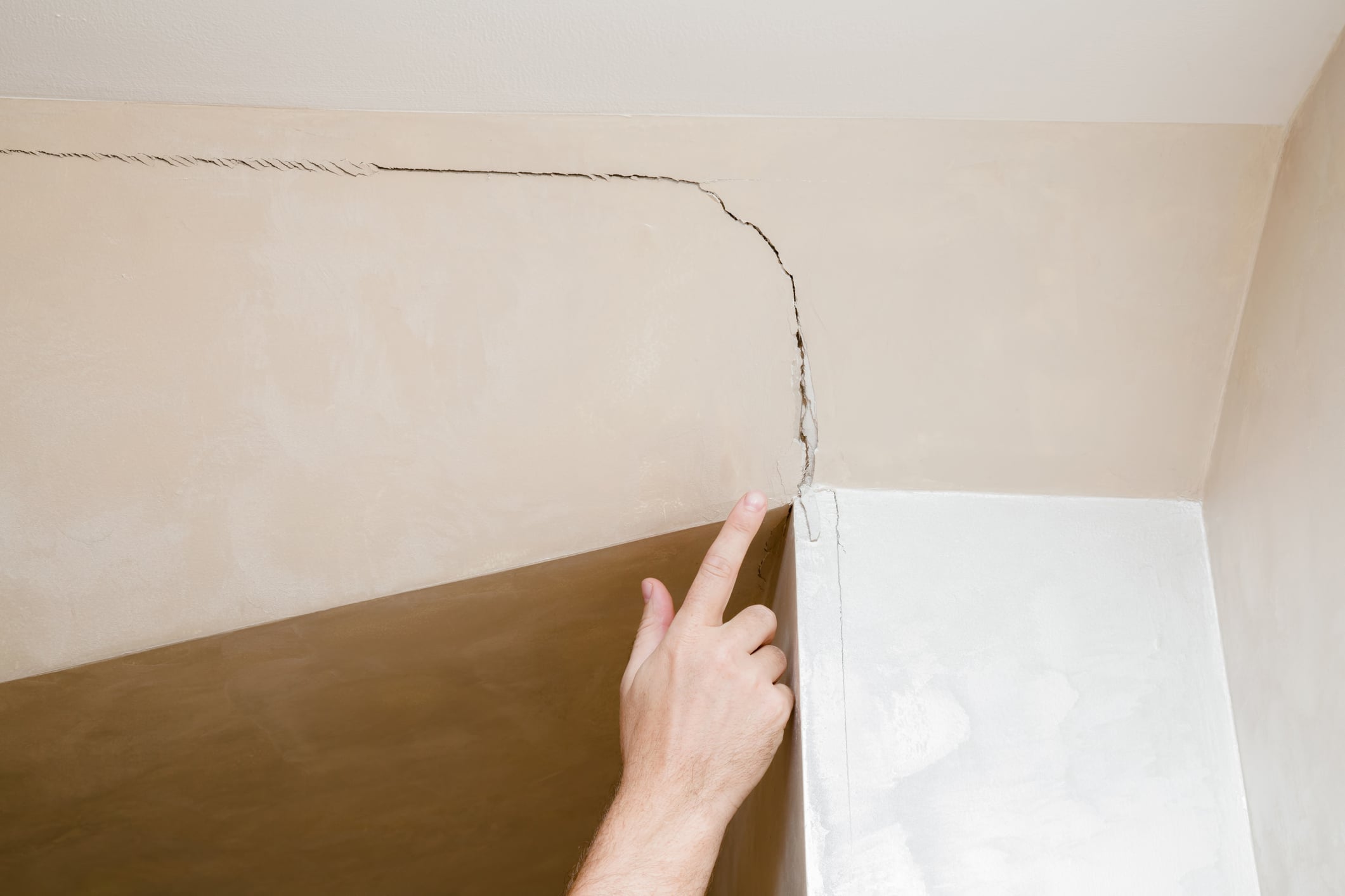 Cracks found on the home ceiling