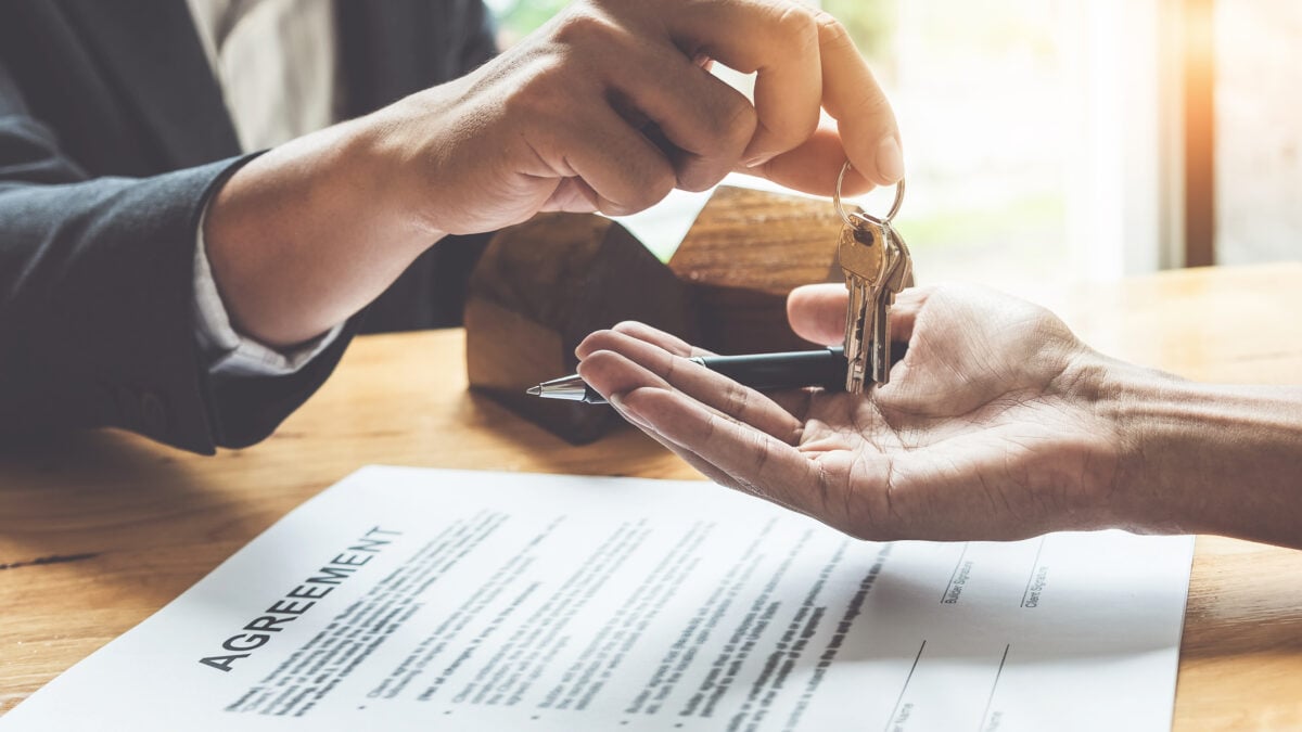 offer to purchase versus option to purchase